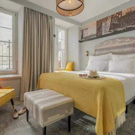Alfama Hotel