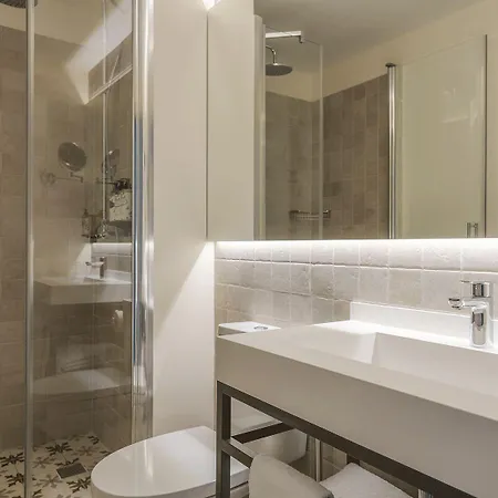 Alfama Hotel 4*